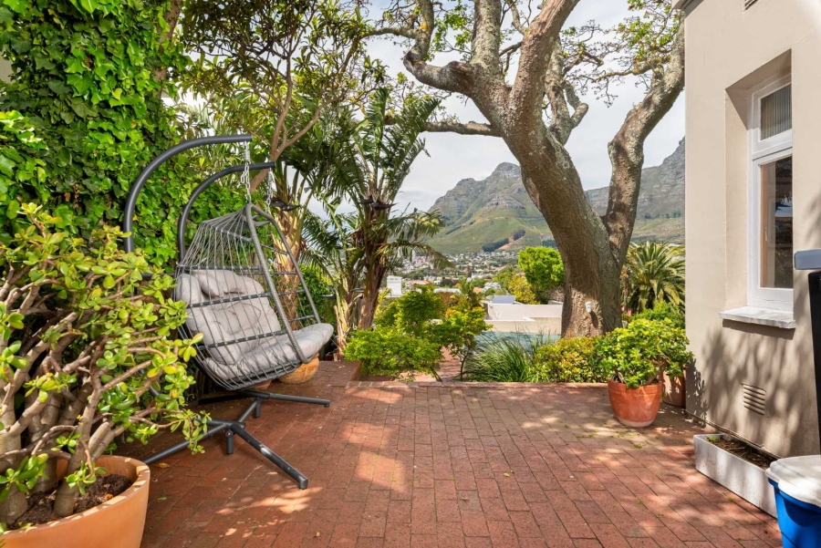 To Let 4 Bedroom Property for Rent in Gardens Western Cape